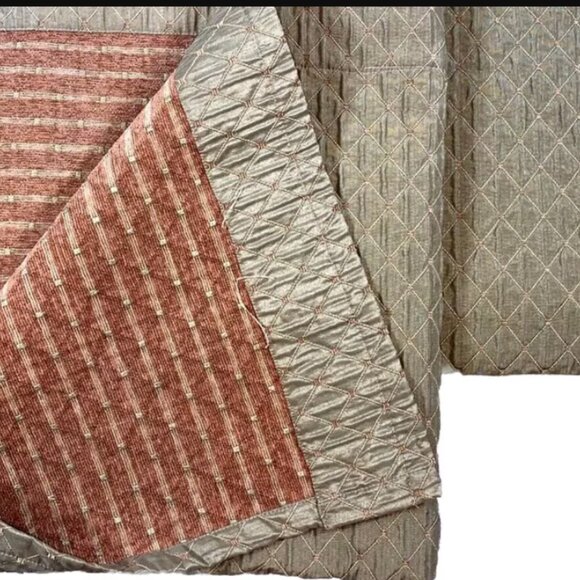 2 Designer Drapes in Green & Gold Faux Silk Quilted Panels Curtains Diamond Pair - Picture 4 of 6